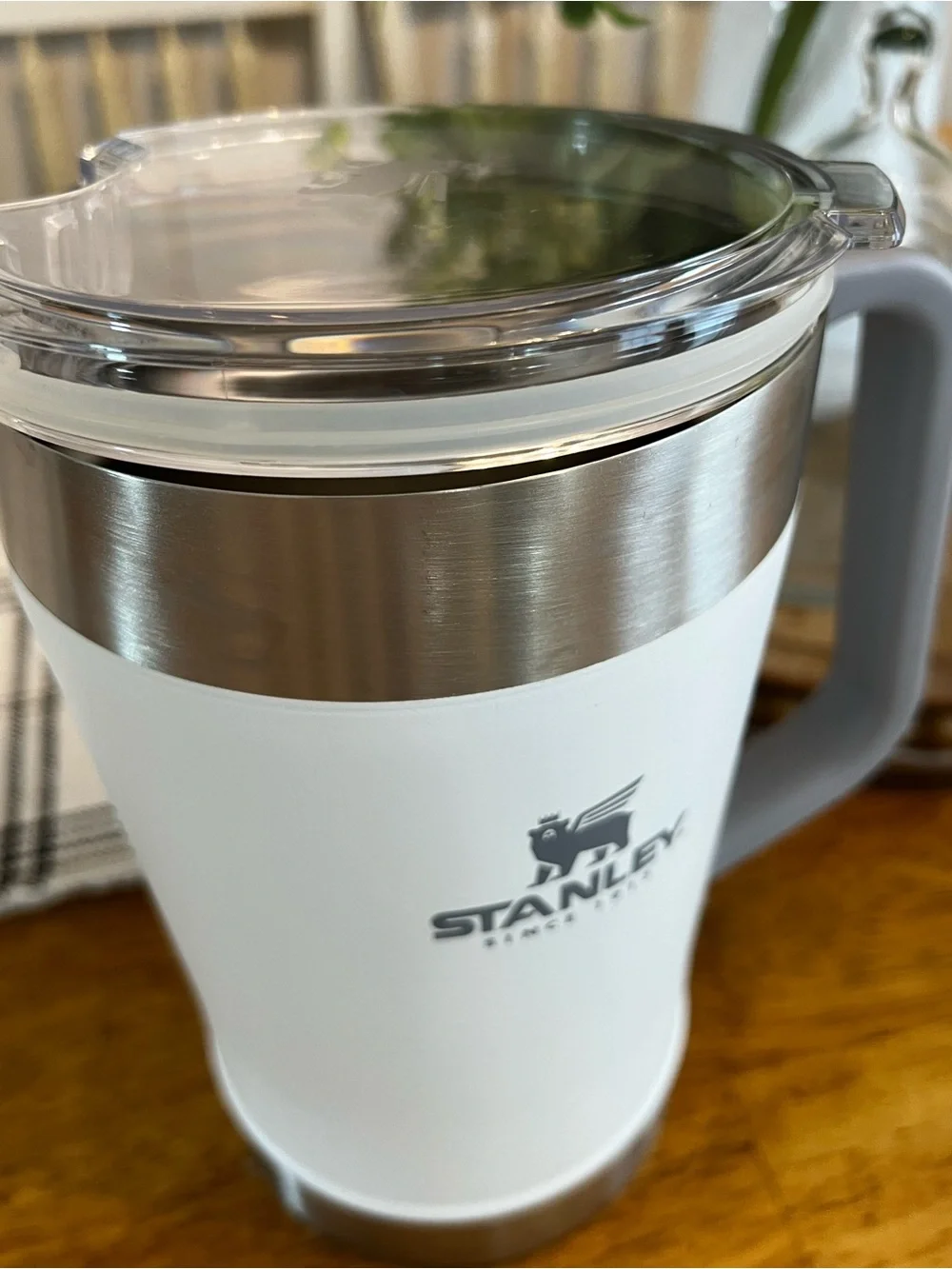 Stanley + Martin’s White 64oz pitcher double walled SEE PICS - Picture 8 of 14